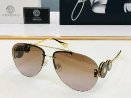 Picture of Versace Sunglasses _SKUfw55136735fw